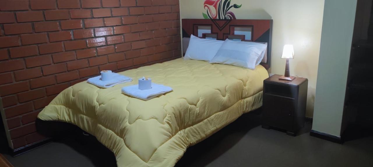 Mirador Backpackers B&B Уарас Экстерьер фото