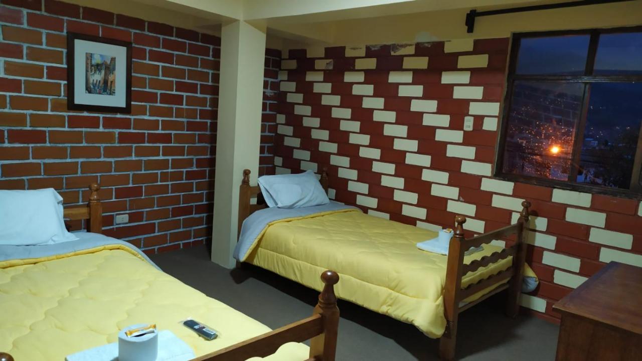 Mirador Backpackers B&B Уарас Экстерьер фото