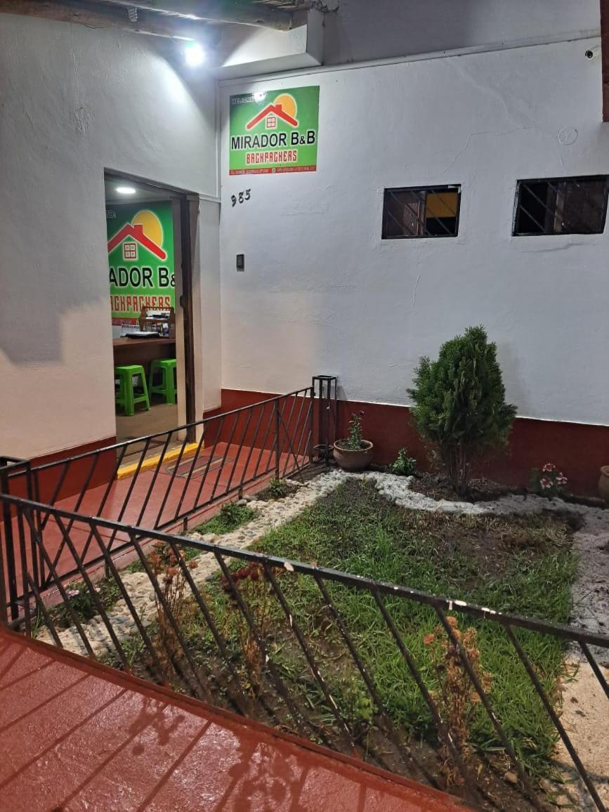 Mirador Backpackers B&B Уарас Экстерьер фото